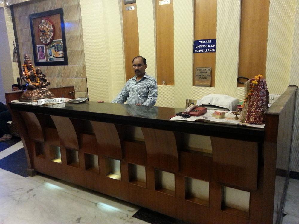 Hindustan- By Backpackers Heaven Hostel New Delhi Bagian luar foto