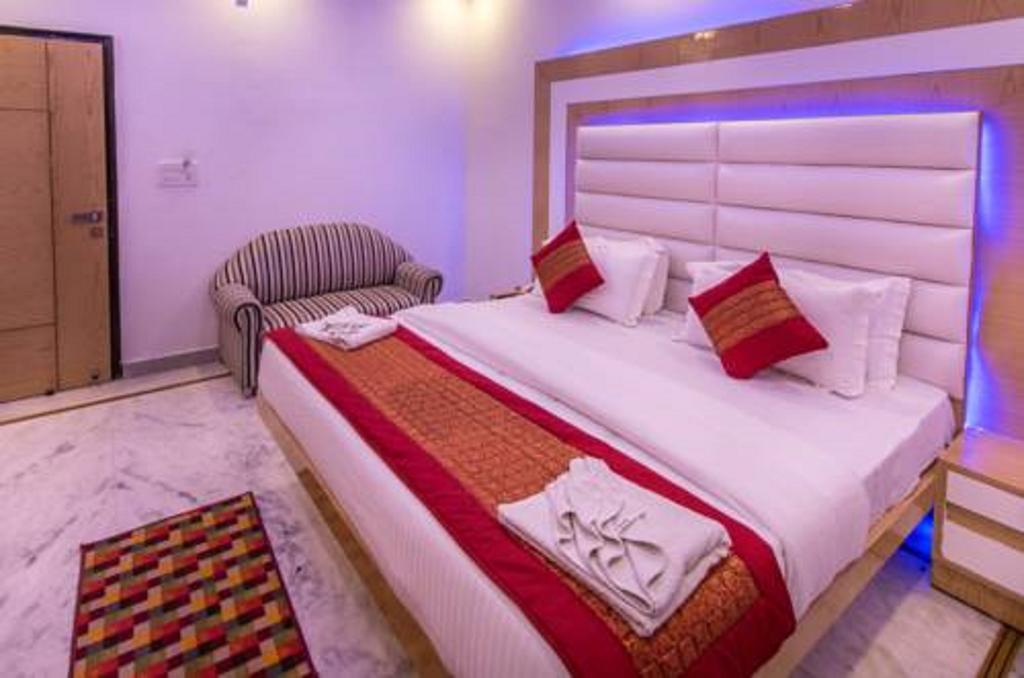 Hindustan- By Backpackers Heaven Hostel New Delhi Bagian luar foto