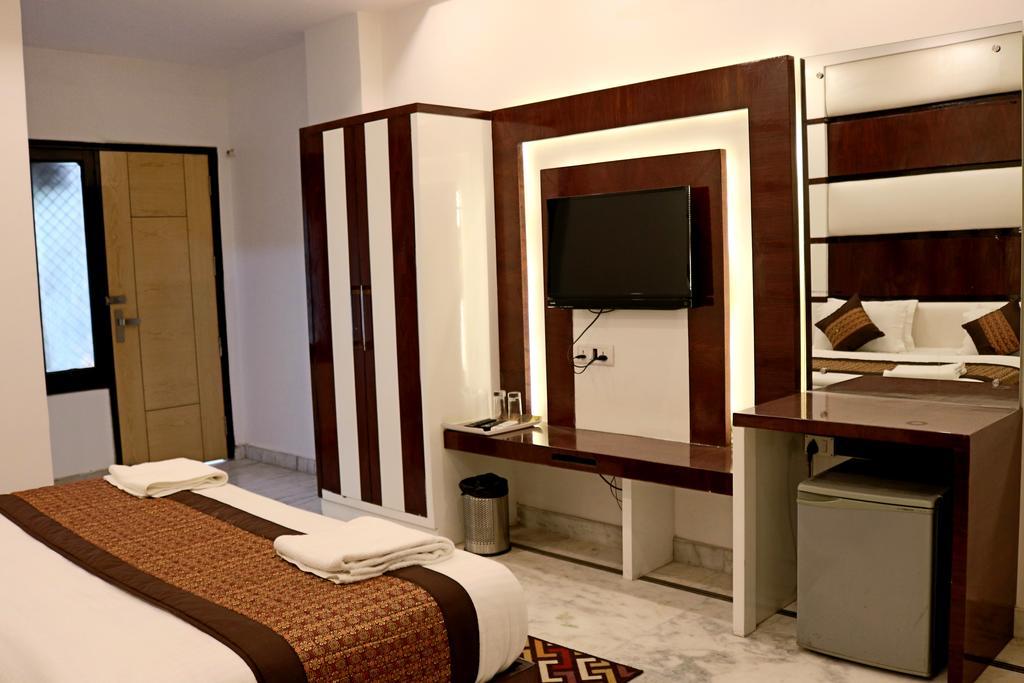 Hindustan- By Backpackers Heaven Hostel New Delhi Bagian luar foto