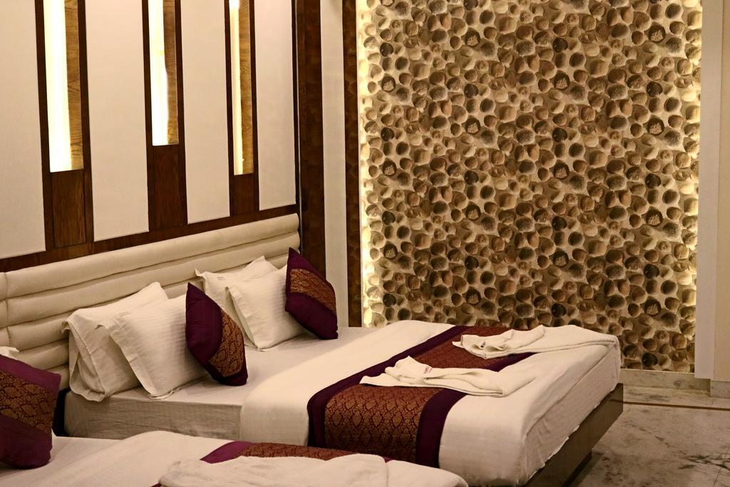 Hindustan- By Backpackers Heaven Hostel New Delhi Bagian luar foto