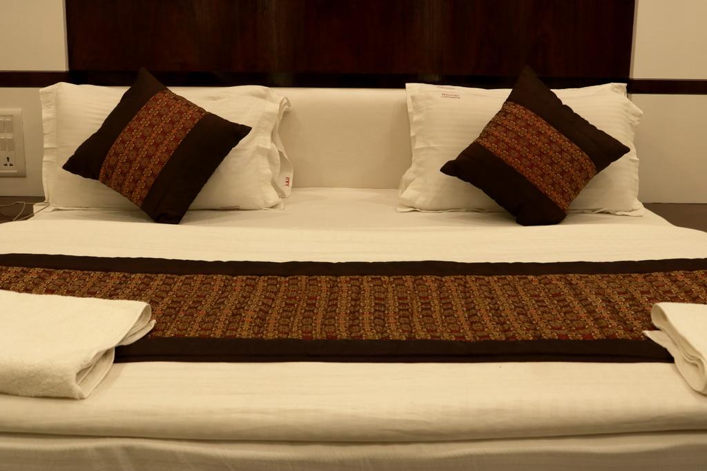 Hindustan- By Backpackers Heaven Hostel New Delhi Bagian luar foto